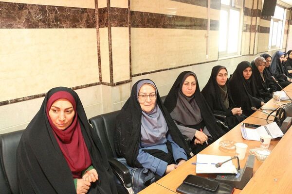 تشکیل ستاد دهه فجر در آموزش و پرورش فیروزکوه با هدف برنامه‌ریزی منسجم برای ترویج ارزش‌های انقلاب در مدارس