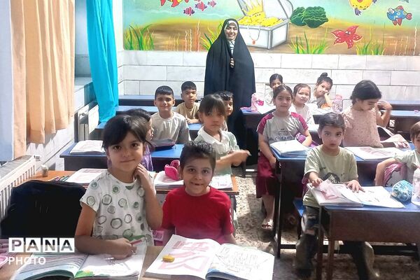 پایان دوره کوتاه‌مدت تابستانه نوآموزان بدو ورود به دبستان در ناحیه دو شهرری 