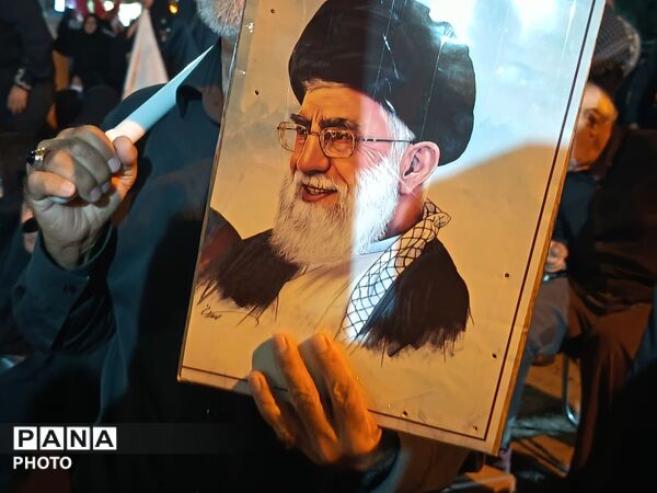 حماسه آفرینان جاودان در دل میدان خیابان