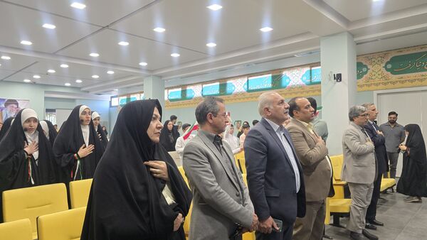کاروان تجهیزات نوسازی، راهی مدارس اصفهان شد