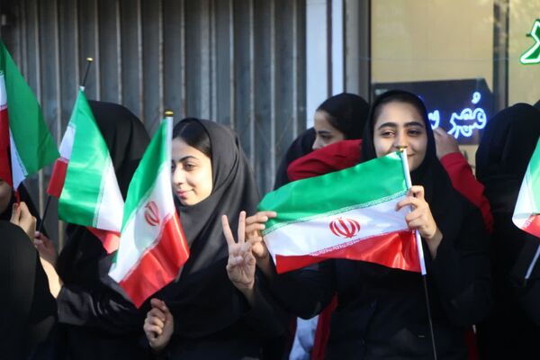 خروش دانش‌آموزان گرگانی در روز حماسه و بصیرت