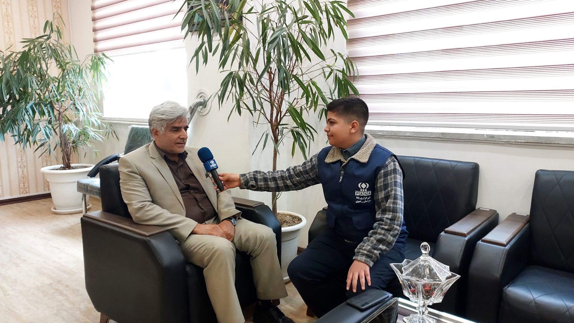 آینده کشور در دستان دانش‌آموزان است