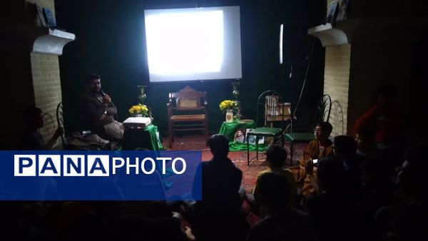 حال و هوای دانش‌آموزان یزدی در اعتکاف دانه‌های امید