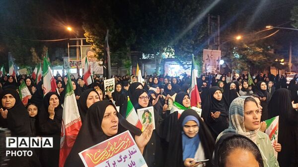 قیامِ بصیرت در کوهدشت؛ خروش مردم ولایت‌مدار