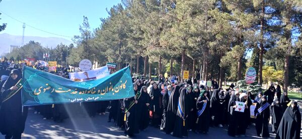۱۳ آبان؛ روزی که فریاد استقلال ملت ایران در تاریخ ماندگار شد