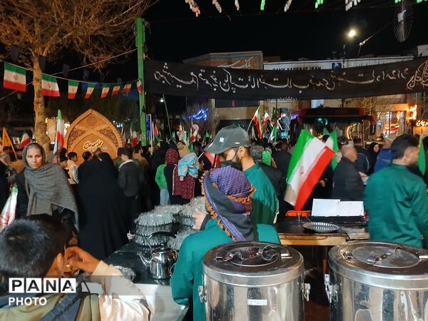 خدمت رسانی در حاشیه تجمعات نیشابور 
