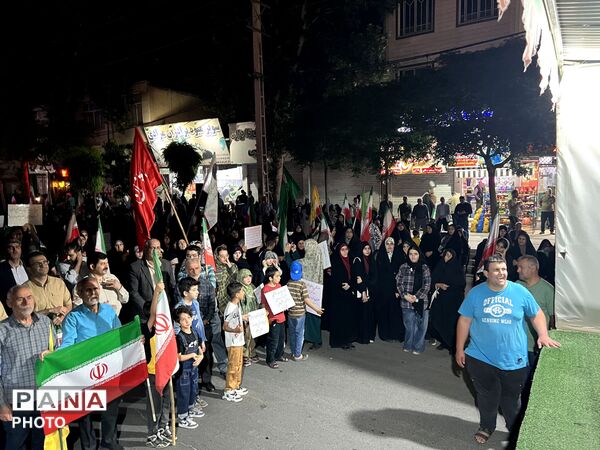 راهپیمایی پرشور و آموزش اصلحه با حضور گسترده  مردم  ساوجبلاغ
