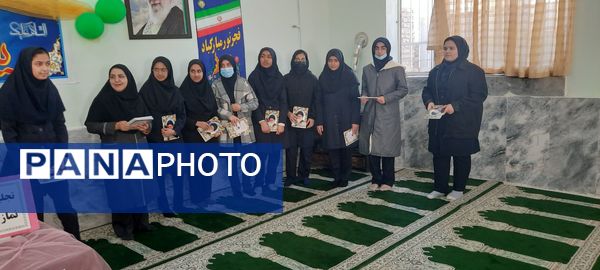 شور انقلابی و شمیم مهدوی در دبیرستان تمام تشکیلاتی الزهرا(س) شهرستان سرخس