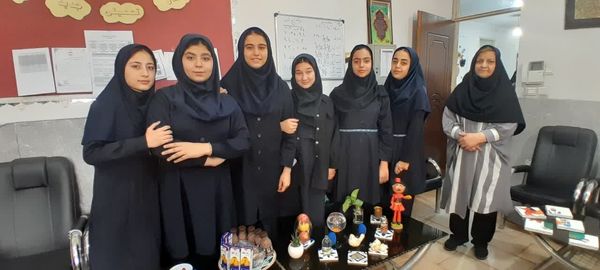 حال و هوای عید نوروز در دبیرستان دخترانه معلم