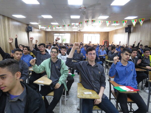مراسم اولین سالگرد طوفان الاقصی در مدارس البرز