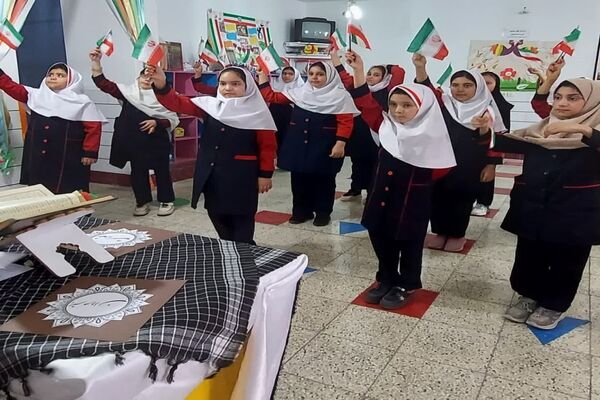 دانش‌آموزان بهبهانی فریاد «مرگ بر اسرائیل» سر دادند