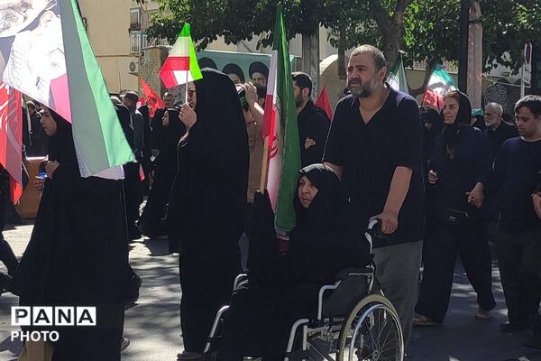  وداع با رهبر شهید در جوار بارگاه رضوی