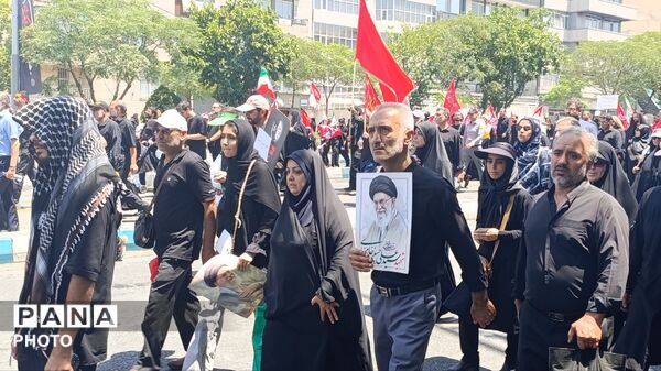 رستاخیز تاریخی لثارات خامنه ای در تهران