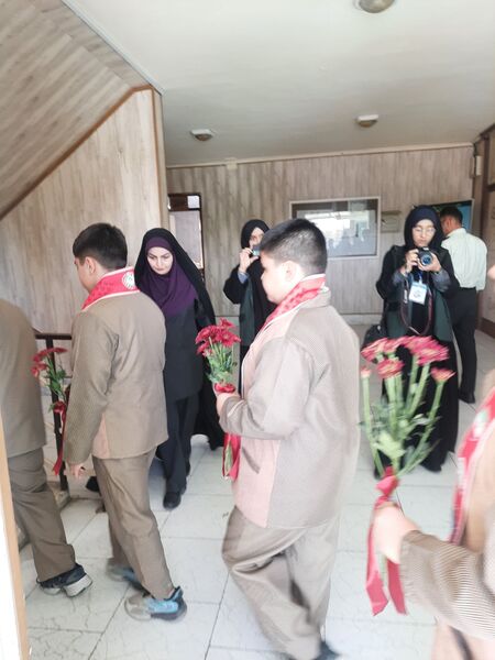 دیدار دانش آموزان پیشتاز با پرسنل نیروی انتظامی نیشابور