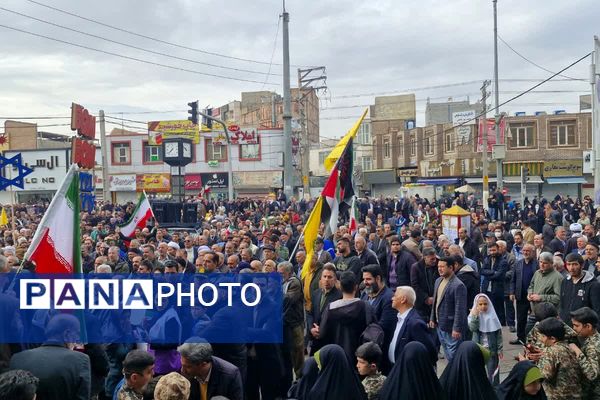 ۲۲ بهمن، میعادگاه حضور آگاهانه مردم قرچک در صحنه