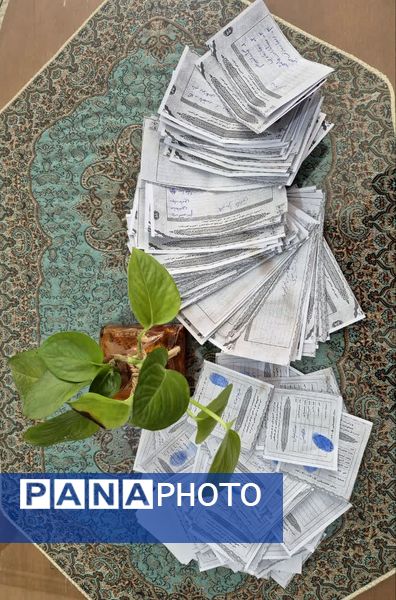 انتخابات شورای دانش‌آموزی در مدرسه سمانه شهرستان مروست 