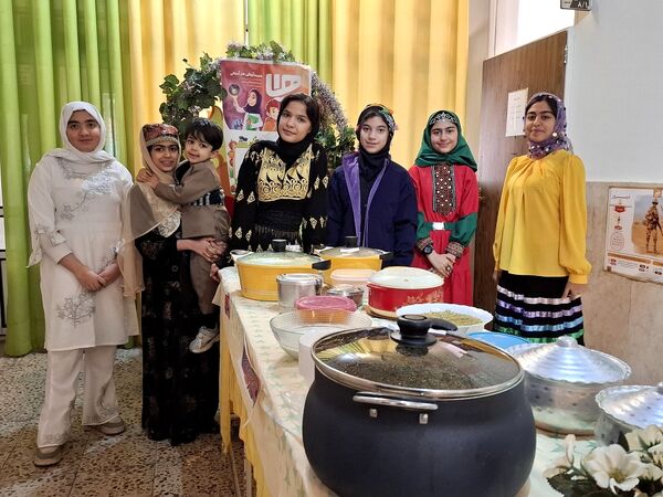 برپایی نمایشگاه «ماها» در دبیرستان شاهد معراج ناحیه یک کرج 
