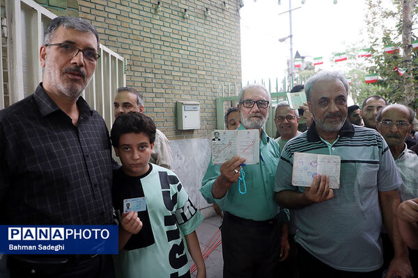 انتخابات چهاردهمین دوره ریاست جمهوری در مسجدالنبی میدان نبوت