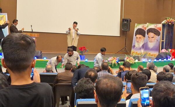 جشنی به پاس قدردانی از معلمان در لردگان