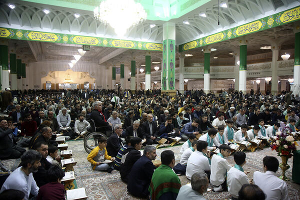 جشن میلاد امام علی(ع) در حرم حضرت معصومه(س) با تلاوت قاریان نوجوان 