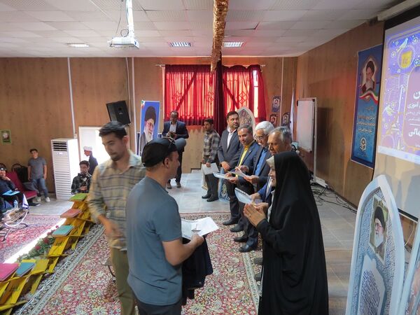 برگزاری مسابقات استانی قرآن و عترت دانش‌آموزی در بجنورد