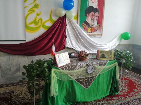 جشن مبعث پیامبر (ص) در دبیرستان فیاض