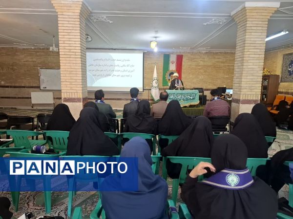 نشست کارشناسان و ماموران سازمان دانش‌آموزی استان البرز