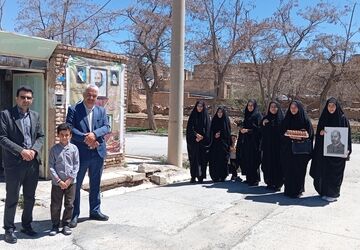 وقتی هنر، زبان دل خانواده شهدا شد