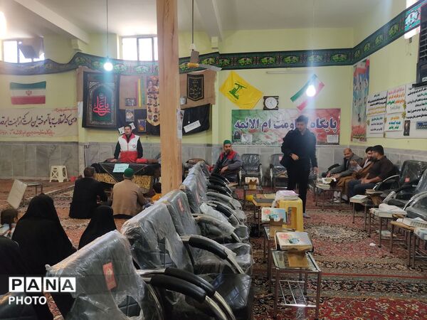 کلاس های هلال احمر در مسجد ابوالفضلی نیشابور 