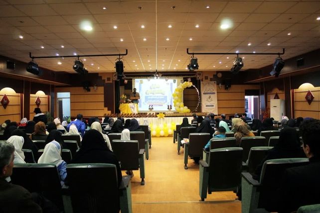 همایش پیشگامان تحول و تقدیر از رتبه‌های برتر طرح و برنامه‌های آموزش ابتدایی 