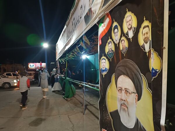 برپایی ایستگاه صلواتی شهرداری و شورای اسلامی شهر کاشمر