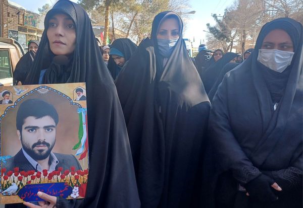 راهپیمایی باشکوه ۲۲ بهمن در شهرستان کوهپایه 
