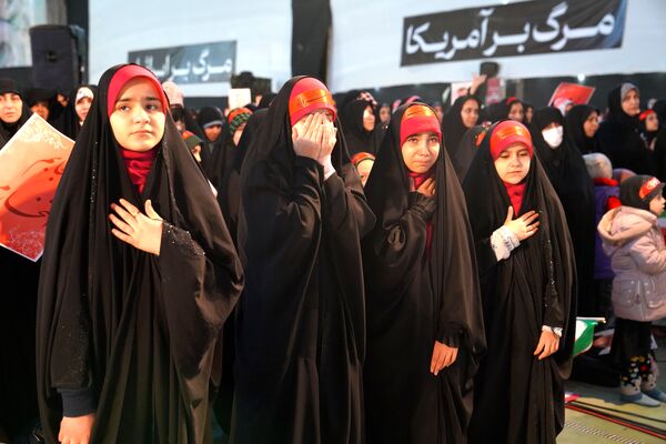 اجتماع عظیم دختران حاج قاسم در اصفهان