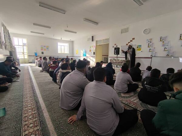 گرامیداشت ایام فاطمیه در دبیرستان خاتم الانبیا خاتم