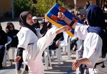 آیین افتتاحیه المپیاد ورزشی دبیرستان شاهد فارسان