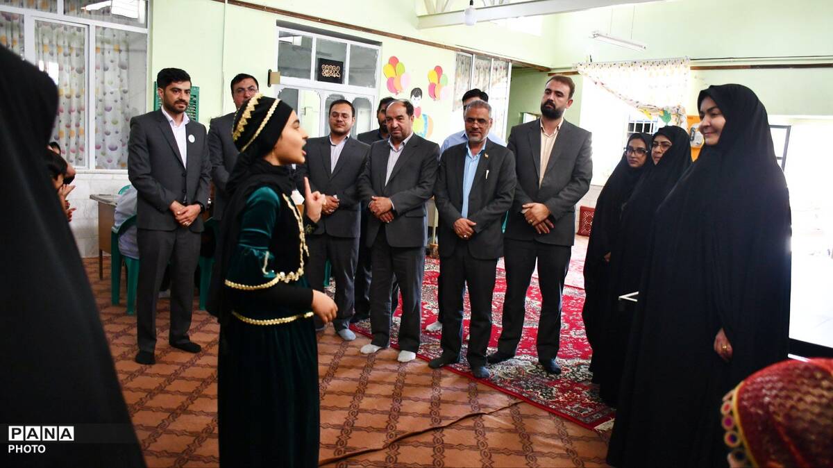 بازدید فرماندار مه‌ولات از پایگاه‌های اوقات فراغت آموزش و پرورش در فیض‌آباد