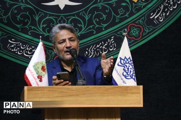 طنین «قند روضه» در سوگ آخر صفر؛ گردهمایی شاعران آیینی در یزد