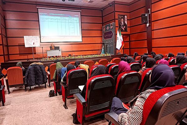برگزاری کارگاه توانمندسازی مربیان پیش‌دبستانی در بهارستان‌۲
