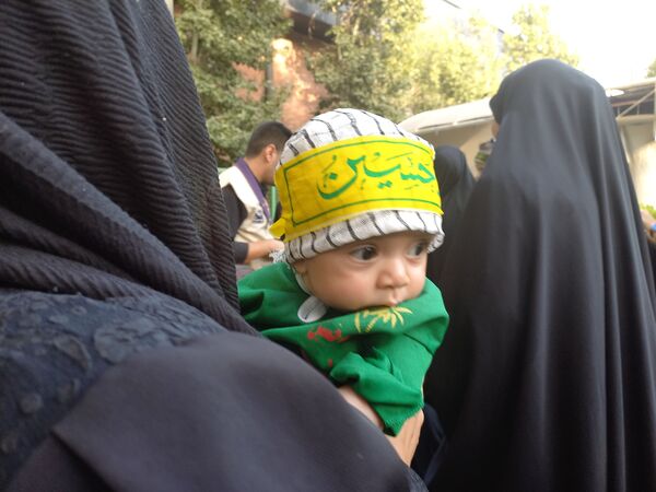  مراسم شیرخوارگان حسینی در باغ فردوس استان اصفهان