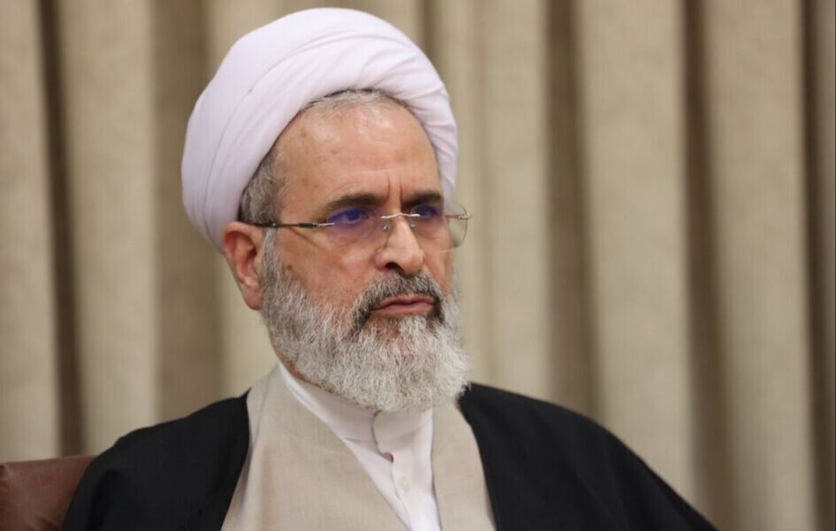 تاکید اعرافی بر لزوم کنشگری انقلابی، علمی و میدانی طلاب در کنار مردم