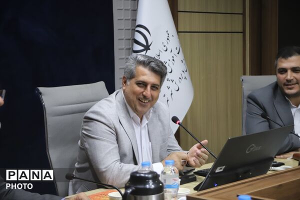 جلسه ستاد اربعین حسینی در اداره کل آموزش و پرورش شهر تهران