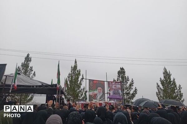 تشییع پیکر شهید مدافع امنیت در حمله تجاوزکارانه آمریکا 