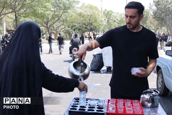 جاماندگانِ همیشه همراه؛ طنین فریاد «لبیک یا حسین» در مسیرهای عاشقی