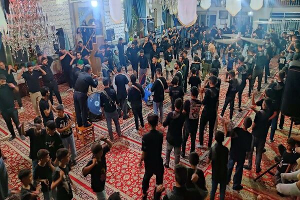 مراسم عزاداری آقا ابا عبدالله الحسین (ع) در شب عاشورا حسینی در شهر بار 
