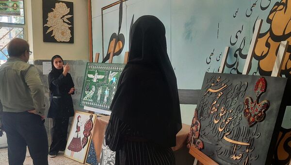 بازدید از عملکرد دانش‌آموزان ثمین آشخانه