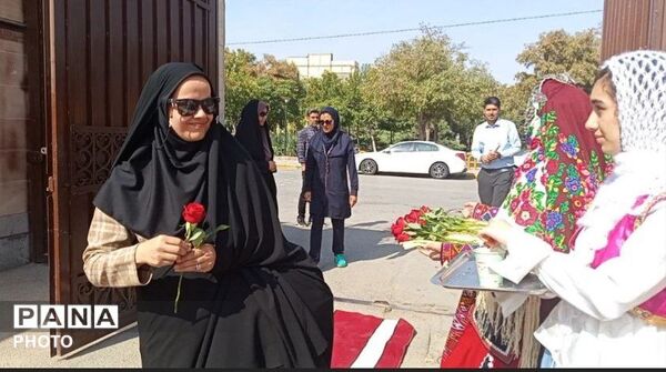 آغاز هفته تربیت‌بدنی در دبیرستان هوشیار