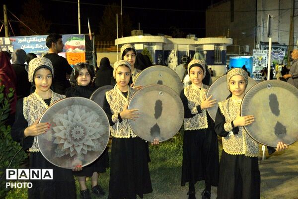 حضور فعال دانش‌آموزان دبستان شهید فهمیده در موکب شهدای دانش‌آموز ورامین