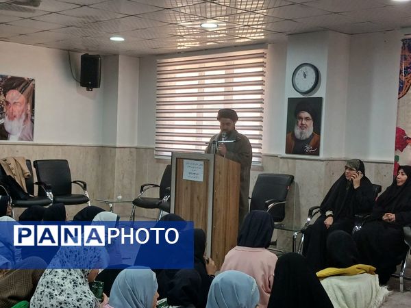 برنامه رویش آدینه با حضور دبستان دخترانه امام مهدی۲  در محمدشهر کرج