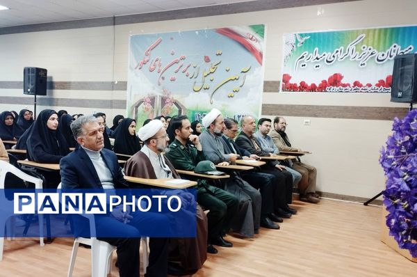 تجلیل از رتبه‌های برتر کنکور زیرکوه