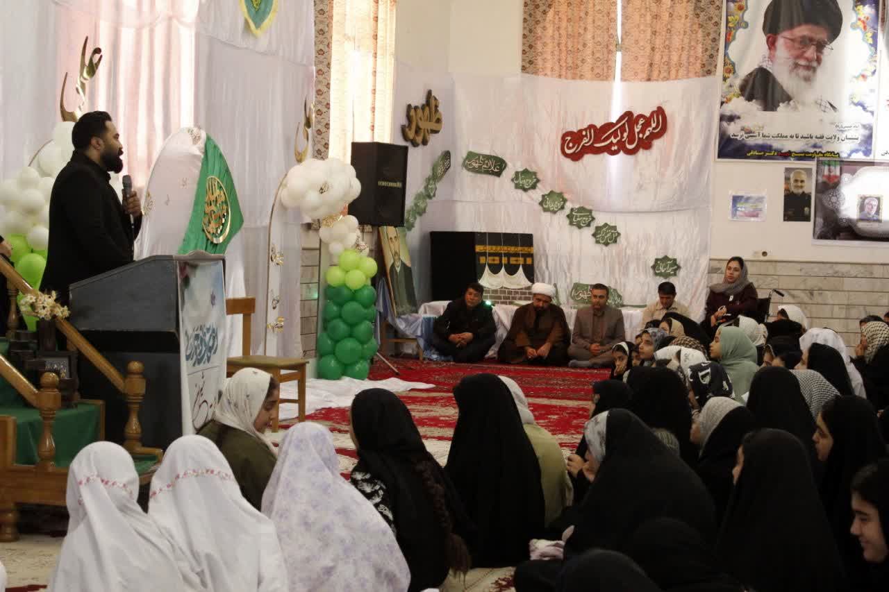 اختتامیه اعتکاف نوجوانانه در شهرستان گرمه 